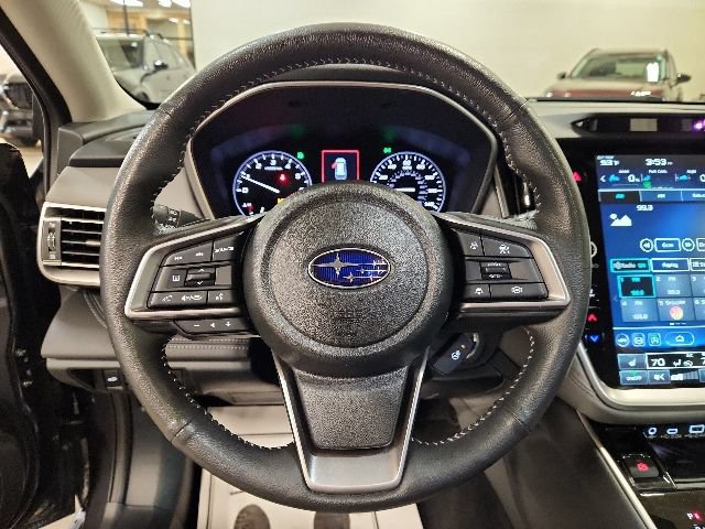 Used 2025 Subaru Outback Limited AWD/4WD image 19