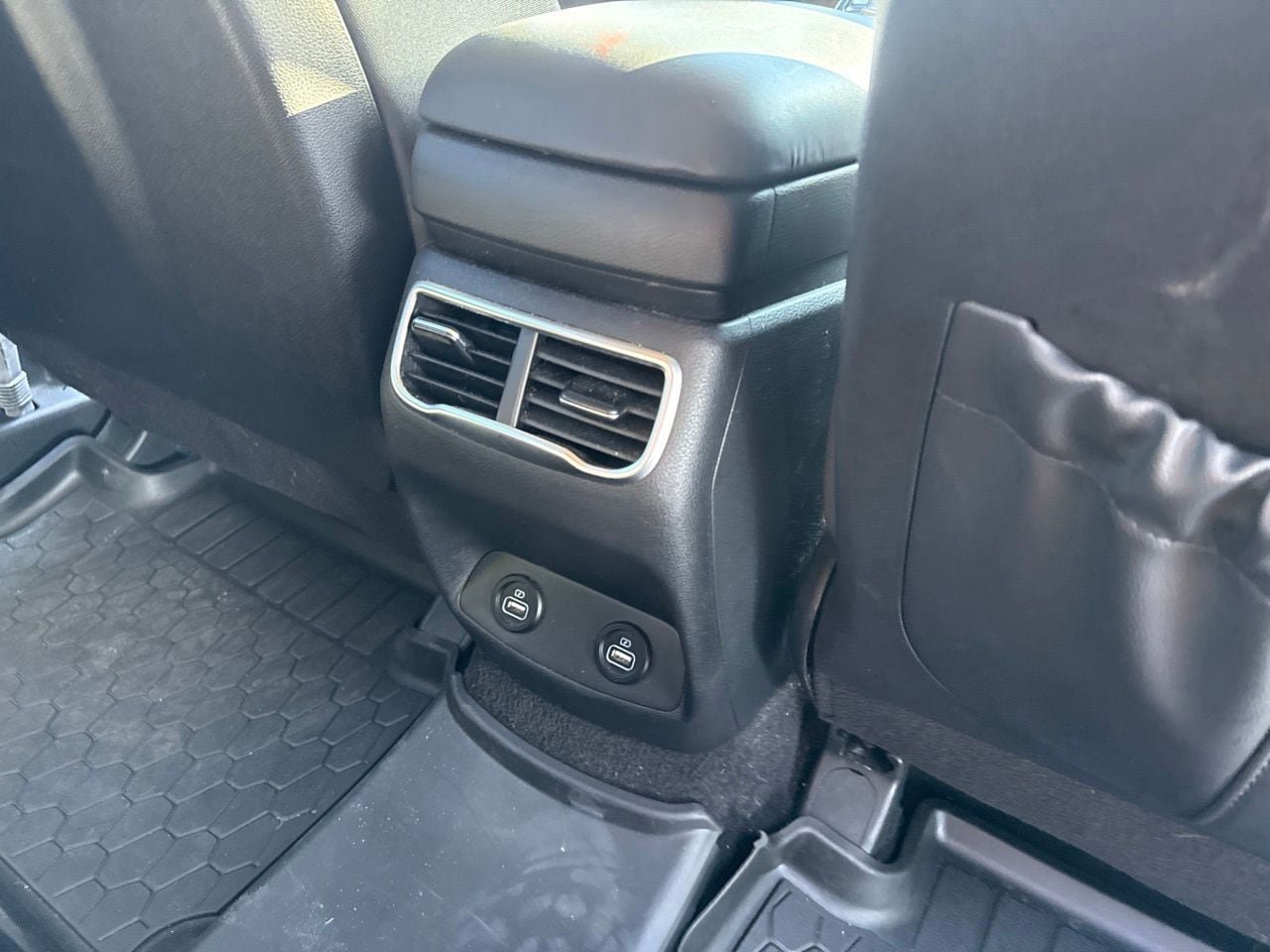 Used 2023 Hyundai Santa Fe SEL AWD/4WD image 8