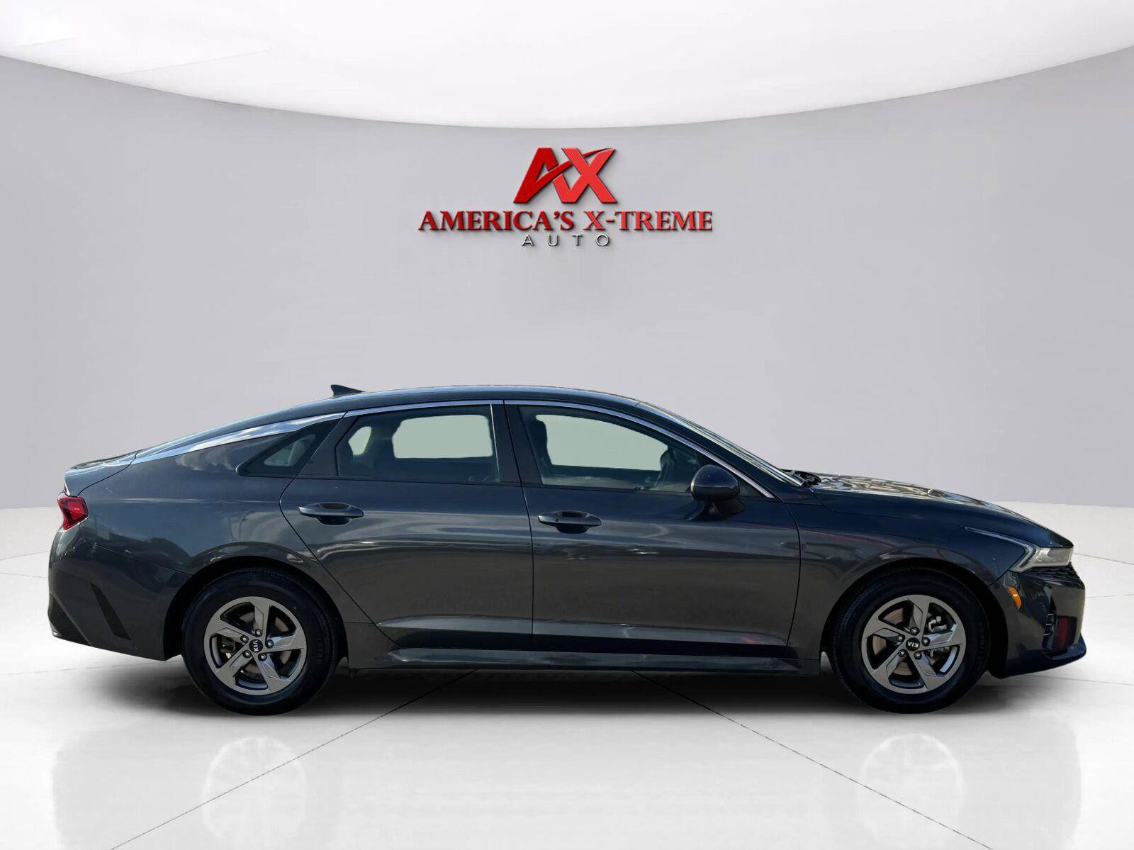 Used 2021 Kia K5 LXS FWD image 7