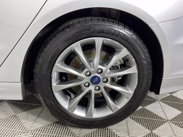Used 2017 Ford Fusion S FWD image 9