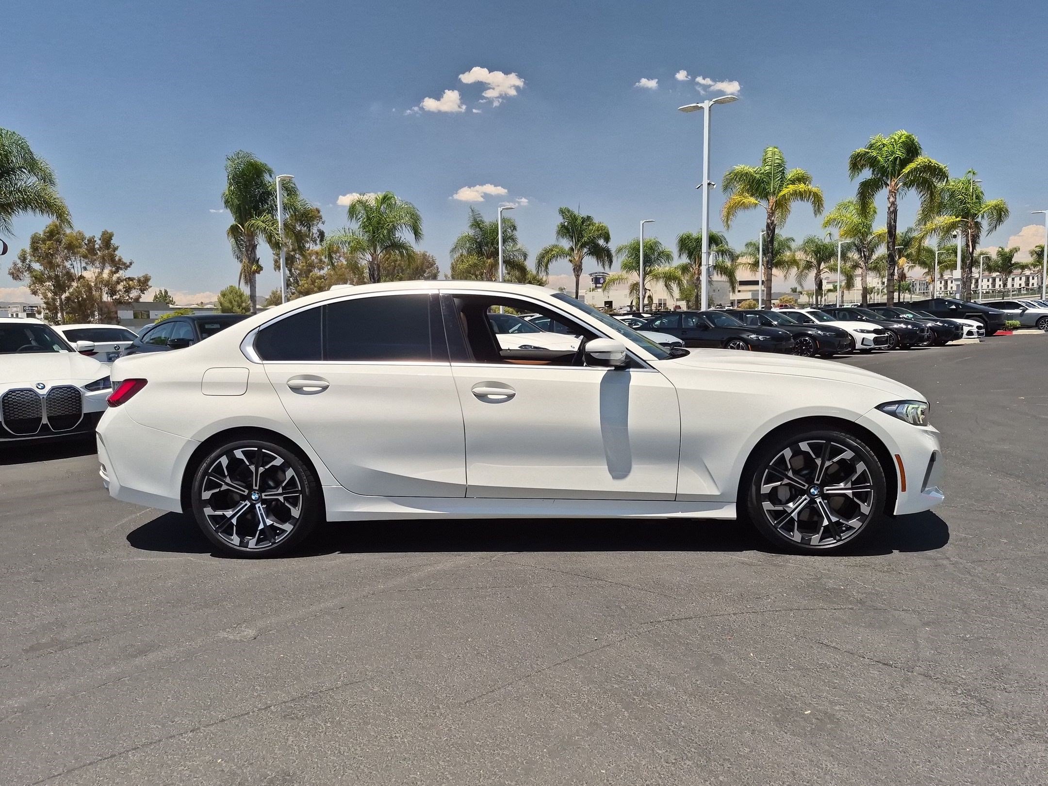 Used 2025 BMW 330i Sedan w/ Convenience Package RWD image 11