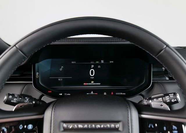 New 2025 Land Rover Range Rover SE image 19