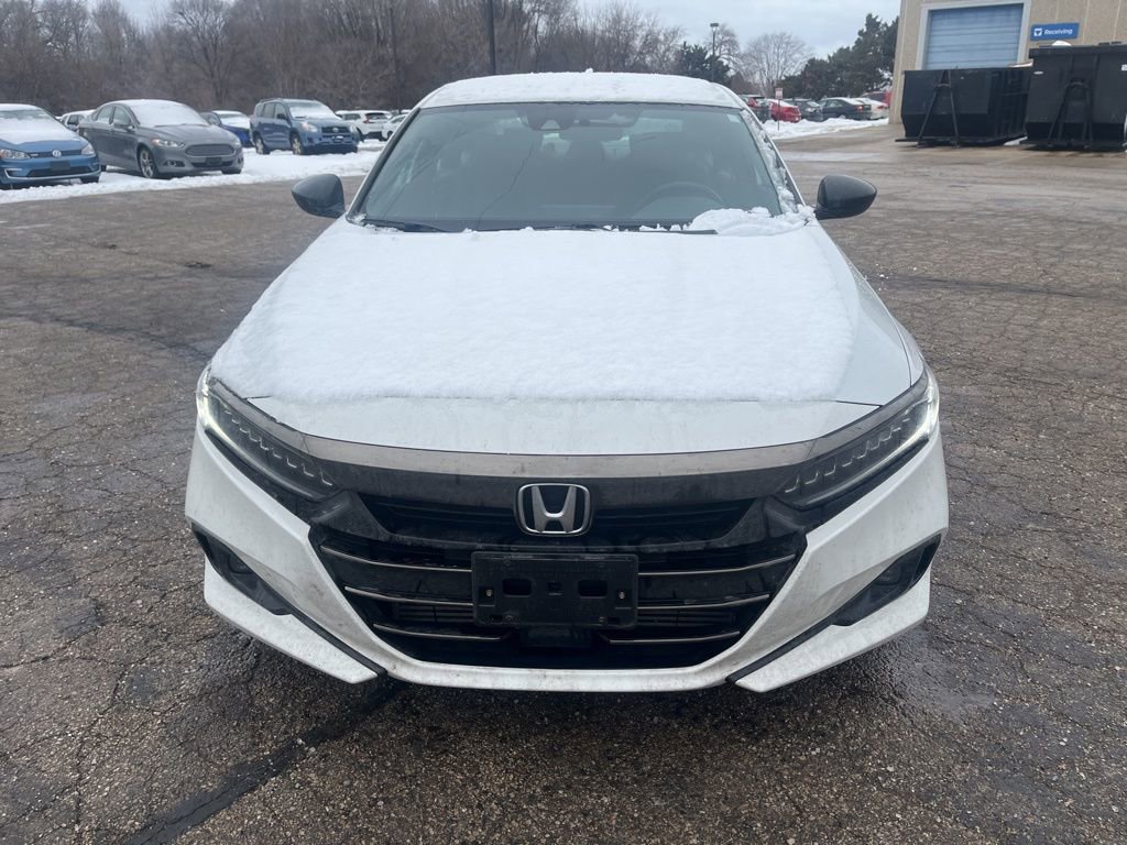 Used 2022 Honda Accord Sport image 3