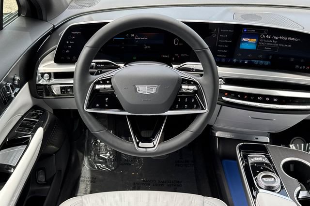 Used 2024 Cadillac Lyriq Sport RWD image 16
