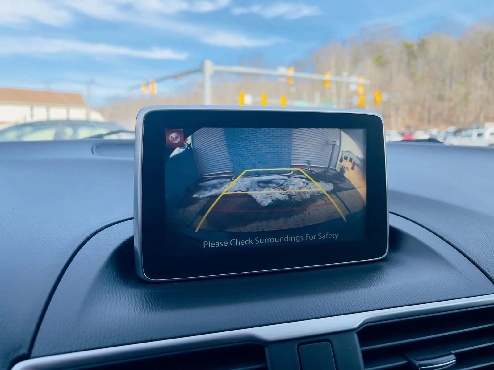 Used 2016 MAZDA MAZDA3 i Touring image 32