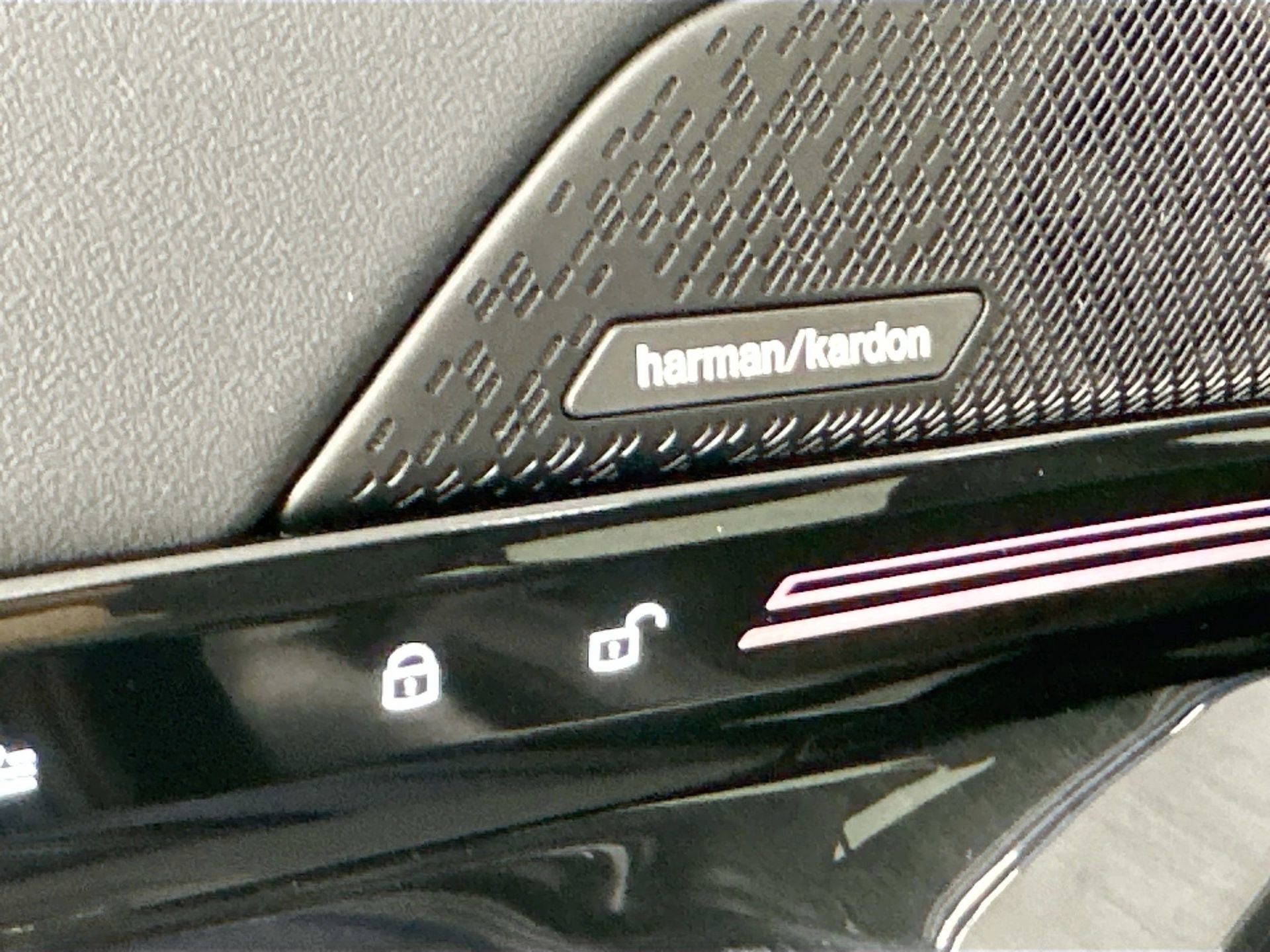 Used 2025 BMW 530i image 16