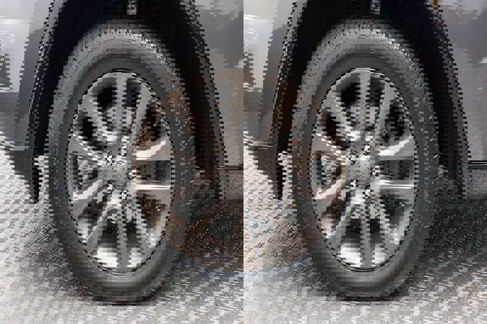 Used 2016 Jeep Grand Cherokee Limited 75th Anniversary image 8