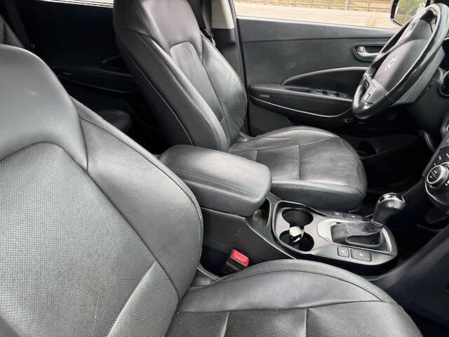 Used 2018 Hyundai Santa Fe Limited w/ Cargo Package image 29