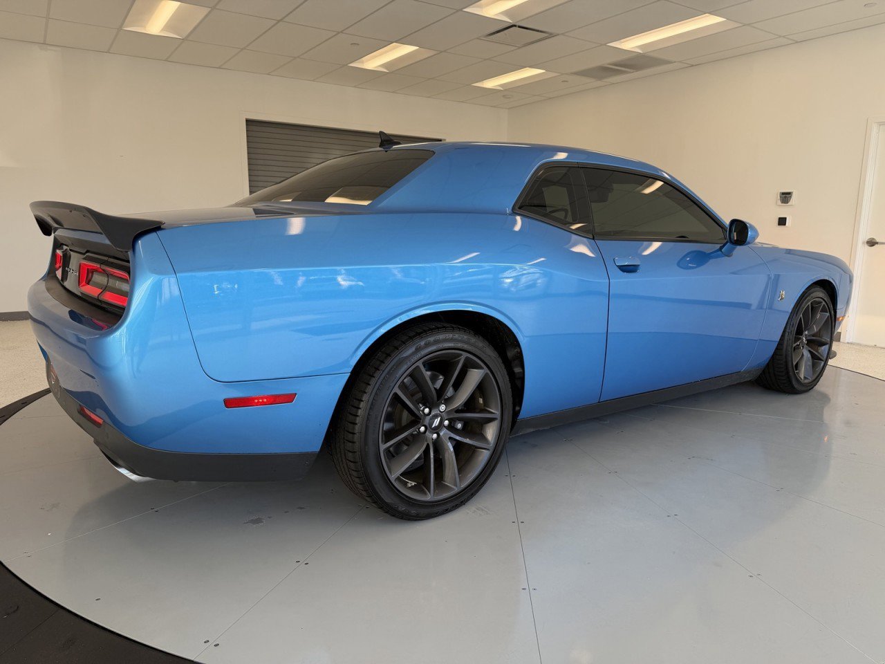 Used 2019 Dodge Challenger R/T Scat Pack w/ Shaker Package image 7