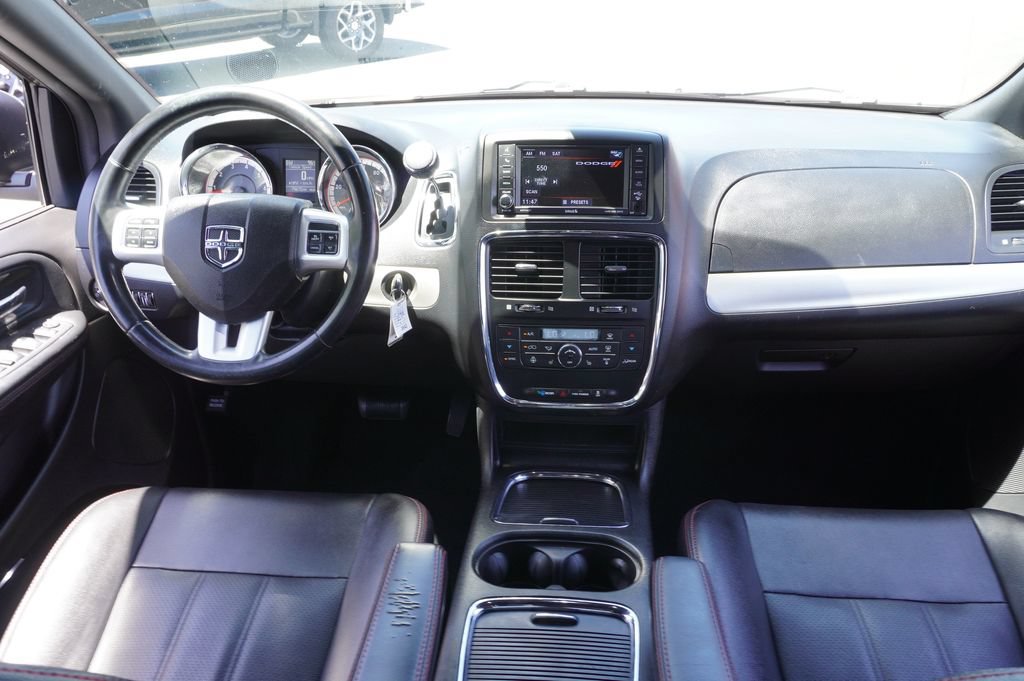 Used 2019 Dodge Grand Caravan GT w/ Safety Sphere Group FWD image 12