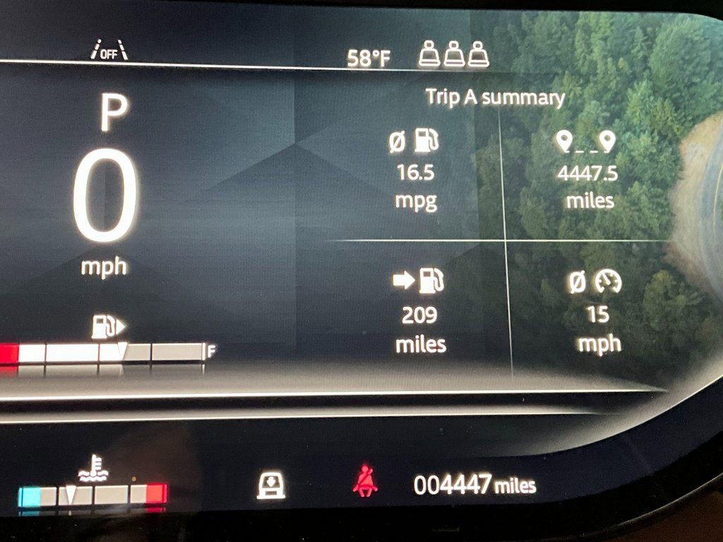 Used 2025 Land Rover Range Rover Long Wheelbase Autobiography image 17