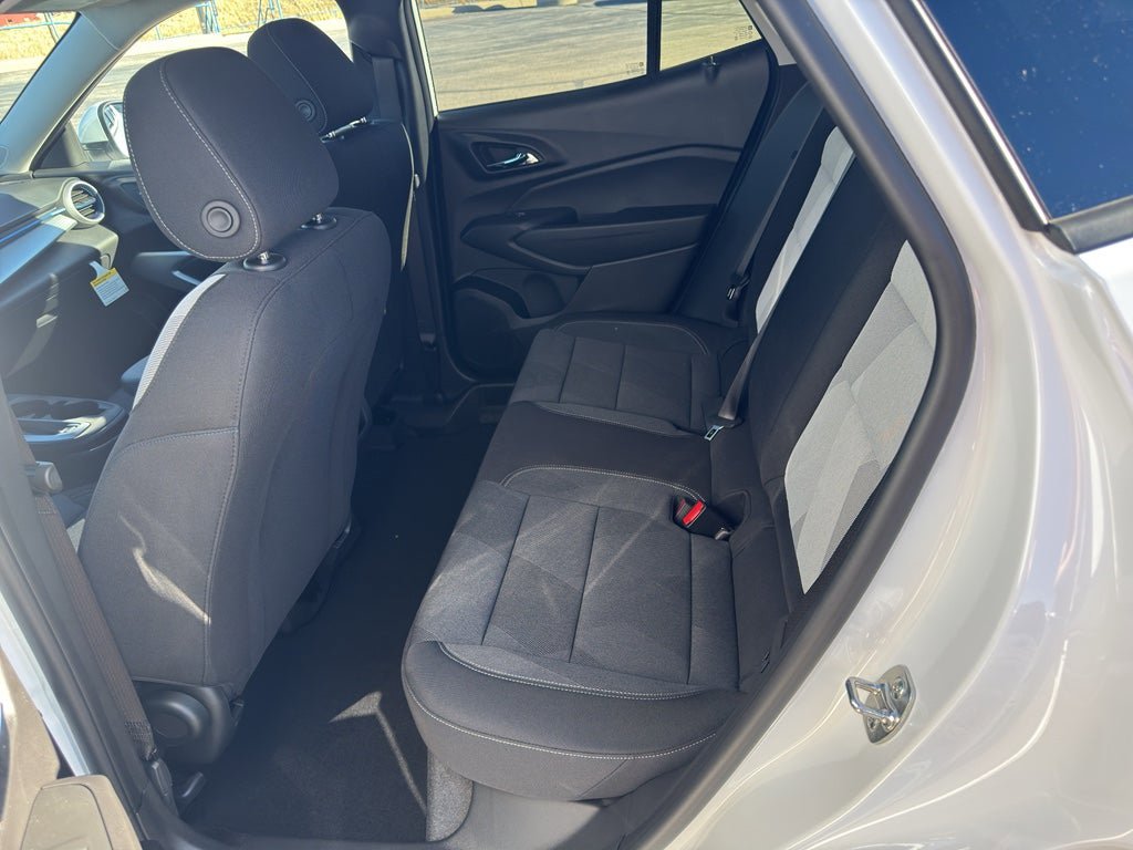 New 2026 Chevrolet Trax LS w/ LS Convenience Package FWD image 12