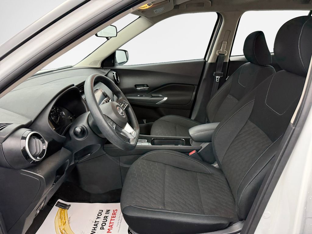 Used 2023 Nissan Kicks SV image 12