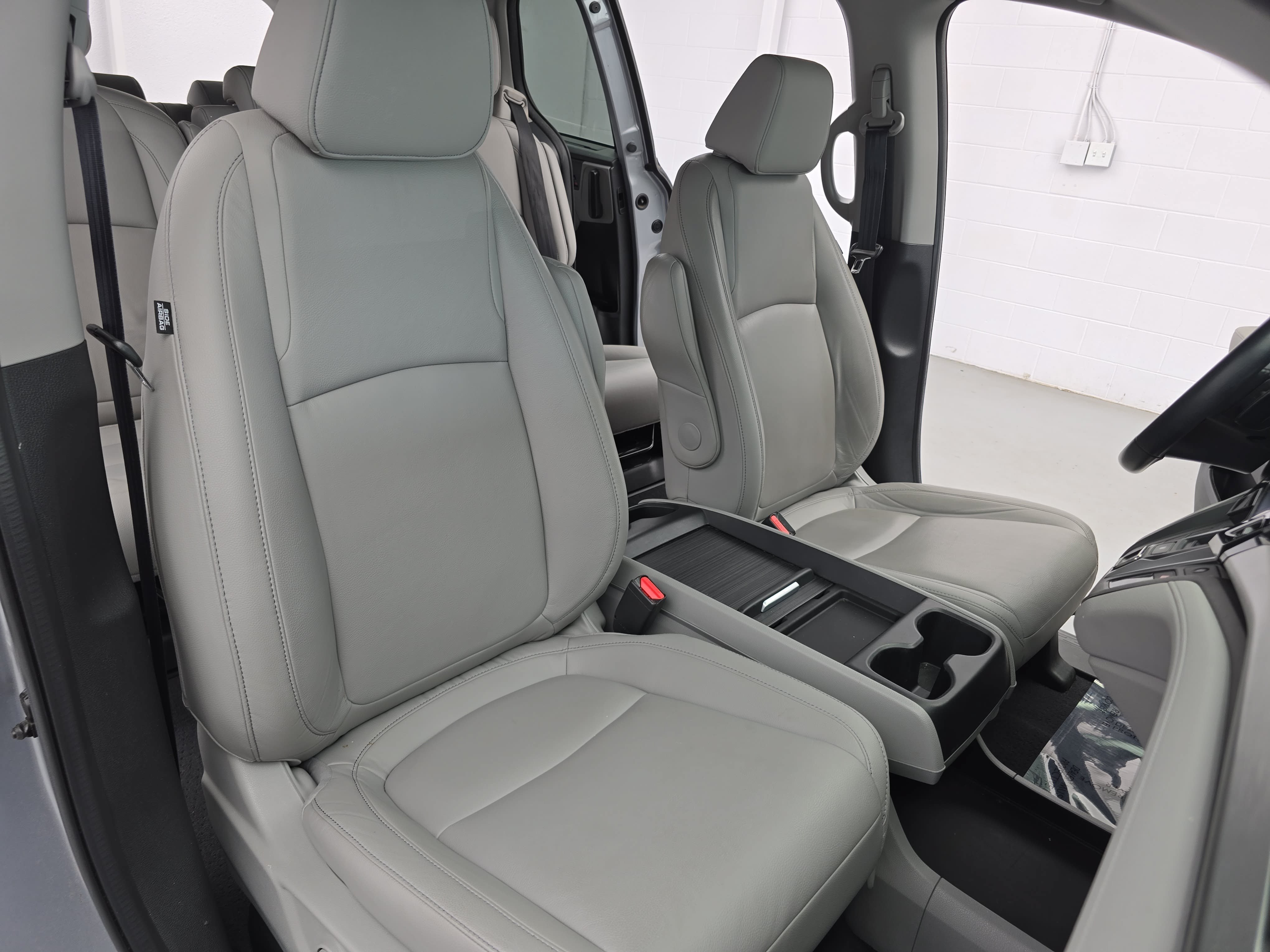 Used 2021 Honda Odyssey EX-L image 10