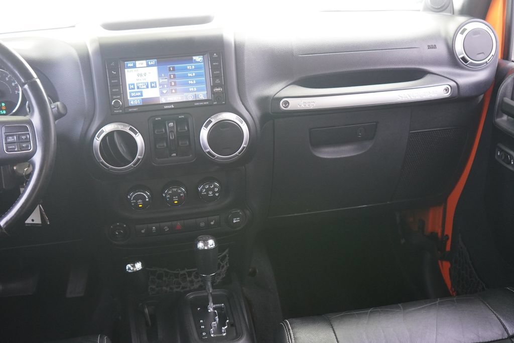 Used 2012 Jeep Wrangler Unlimited Sahara w/ Dual Top Group AWD/4WD image 25