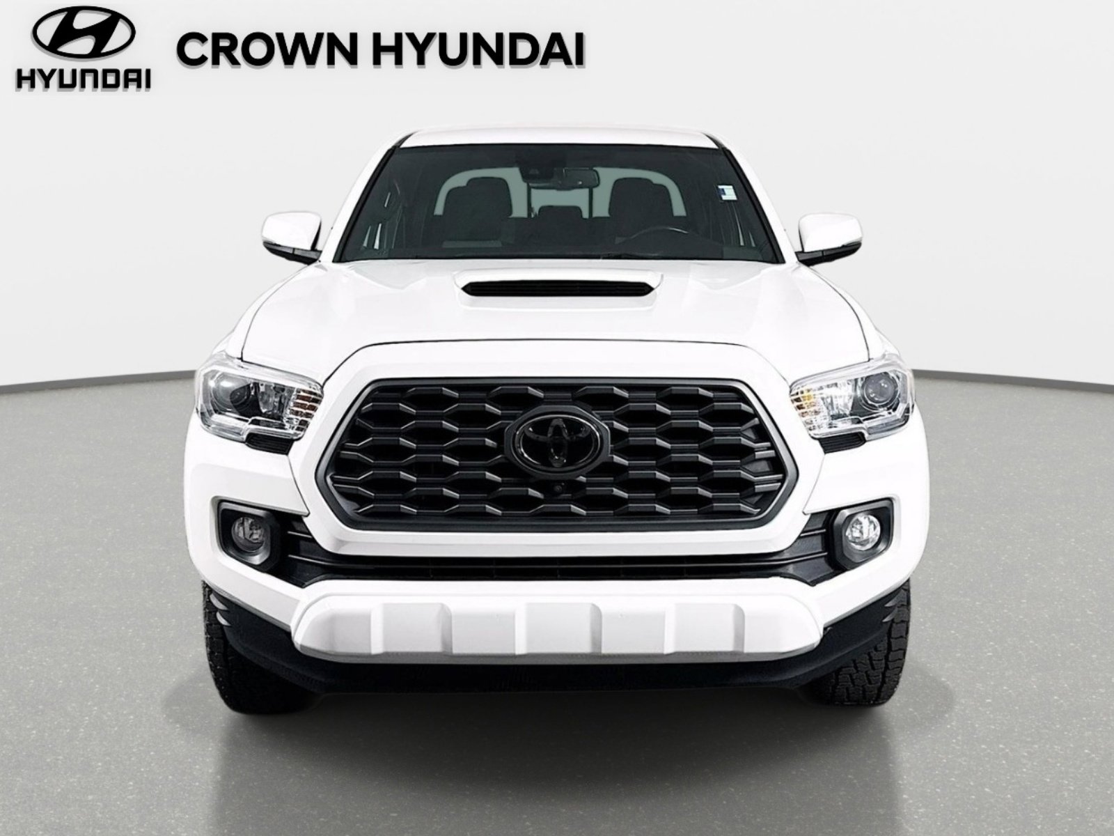 Used 2023 Toyota Tacoma TRD Sport w/ Advanced Technology Package image 2