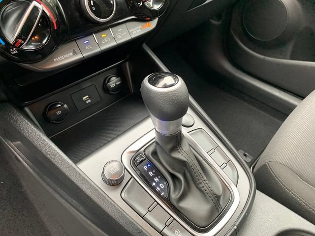 Certified 2023 Hyundai Kona SEL AWD/4WD image 24