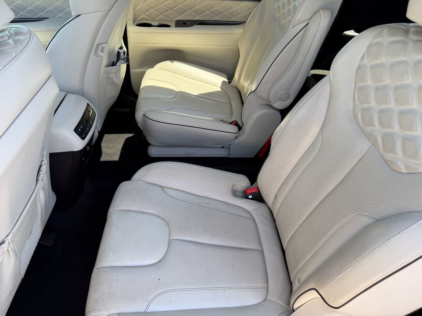 Used 2020 Hyundai Palisade Limited AWD/4WD image 13