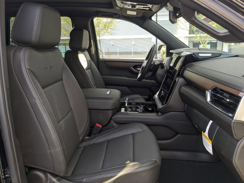 New 2026 GMC Yukon Denali w/ Sun & Power Step Package image 27