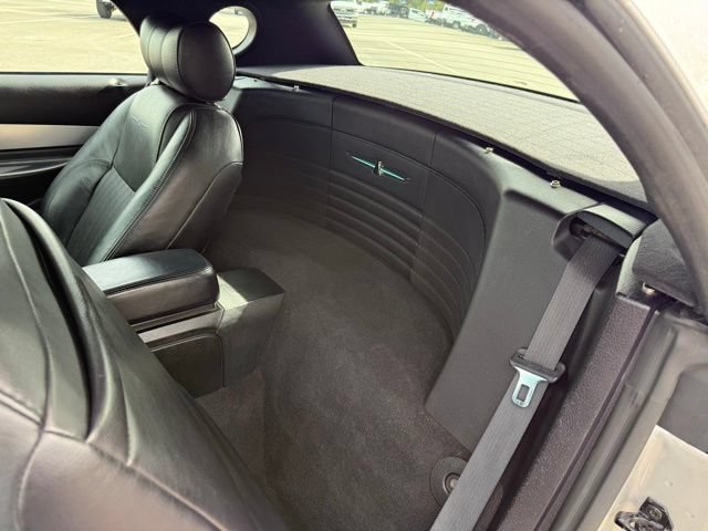 Used 2005 Ford Thunderbird RWD image 10