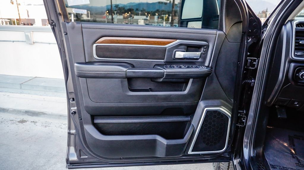 Used 2024 RAM 2500 Laramie image 24
