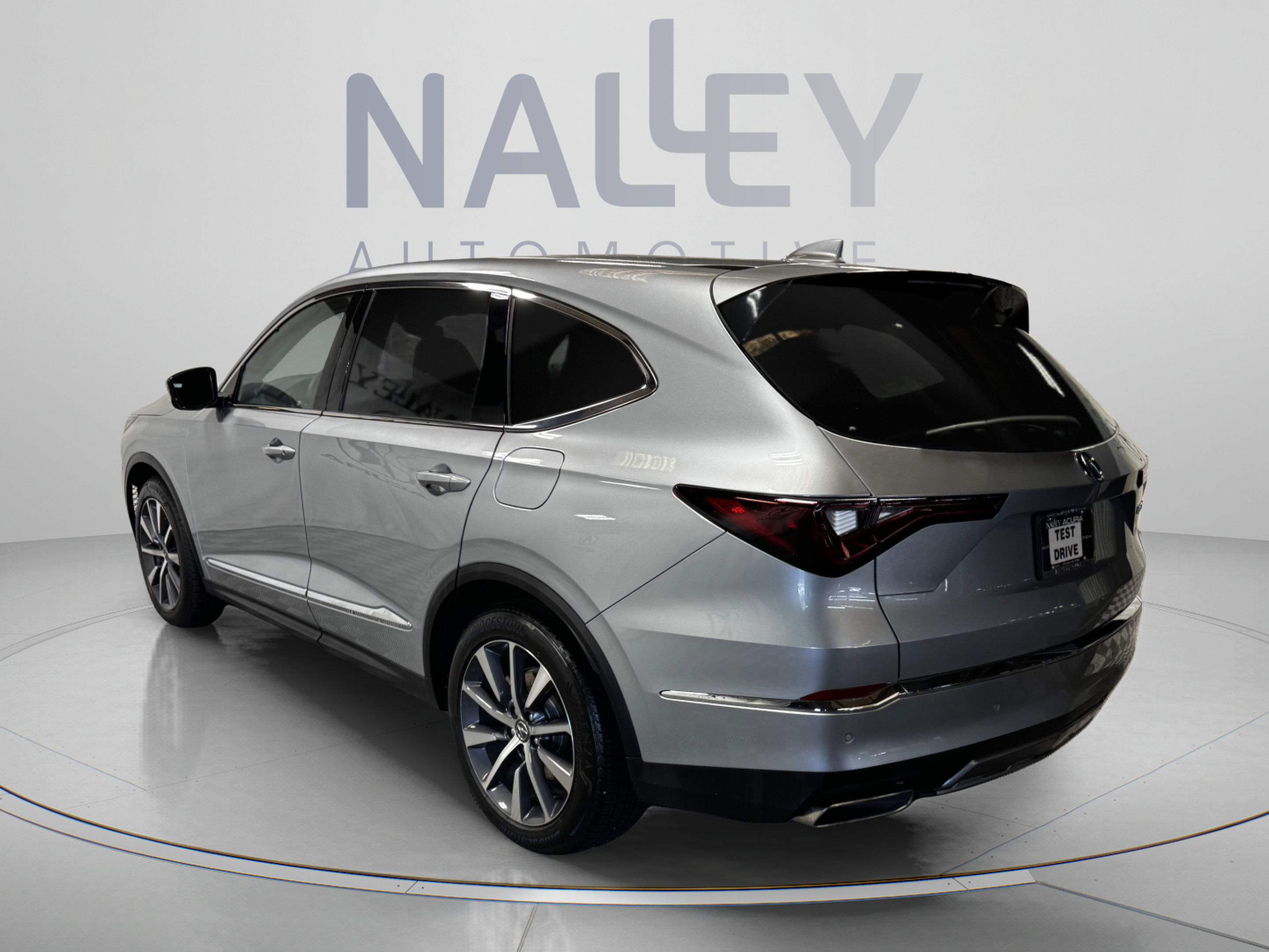 Certified 2026 Acura MDX w/ Technology Package FWD image 2