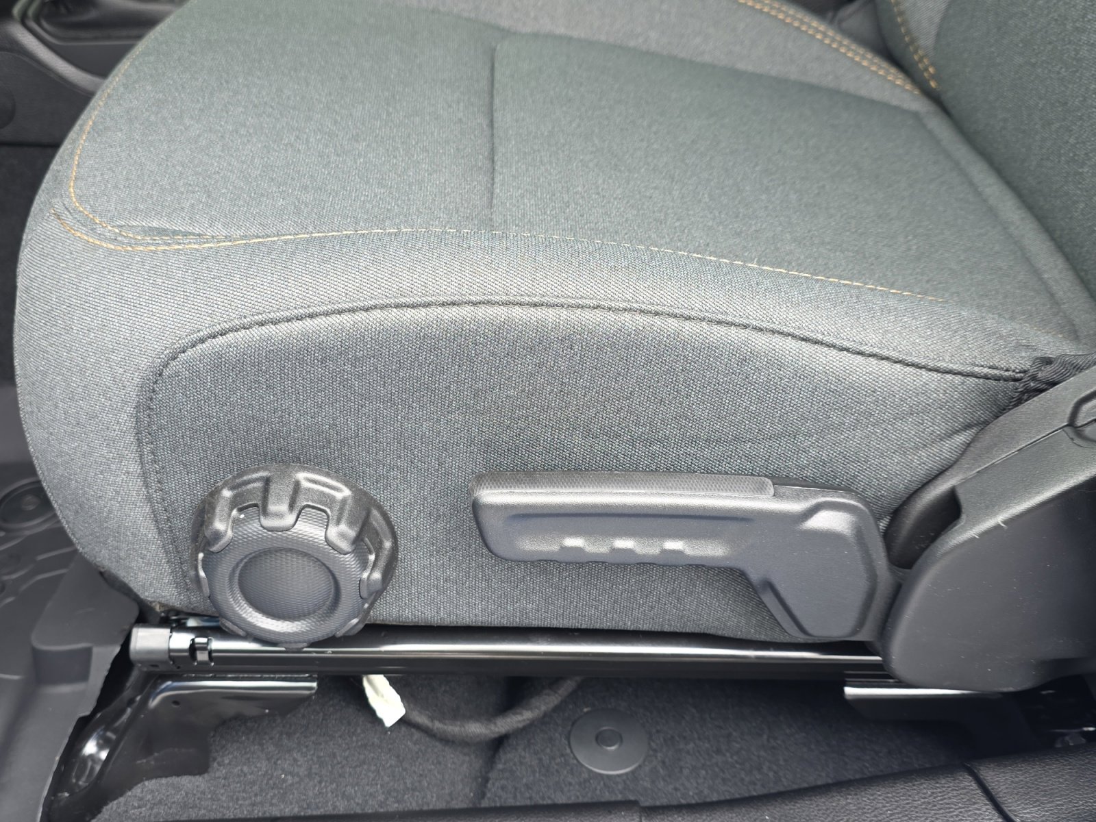 New 2026 Jeep Wrangler Sport S image 15