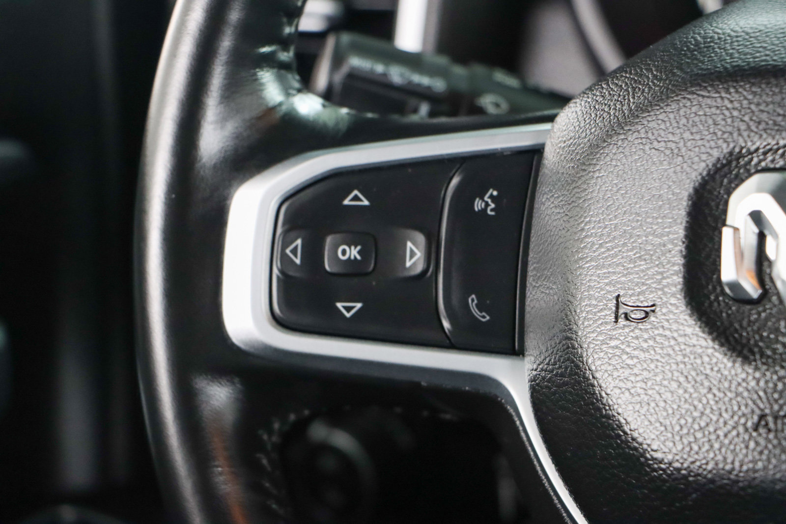 Used 2024 RAM 2500 Big Horn w/ Sport Appearance Package image 14