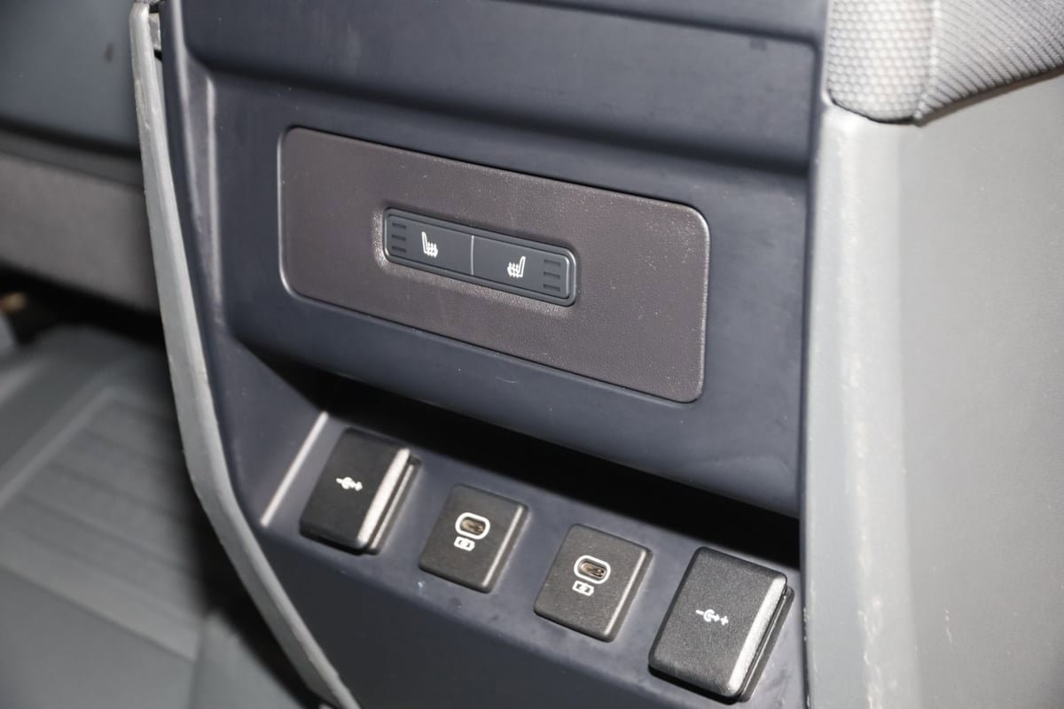 Used 2022 Land Rover Defender 110 X-Dynamic HSE image 15