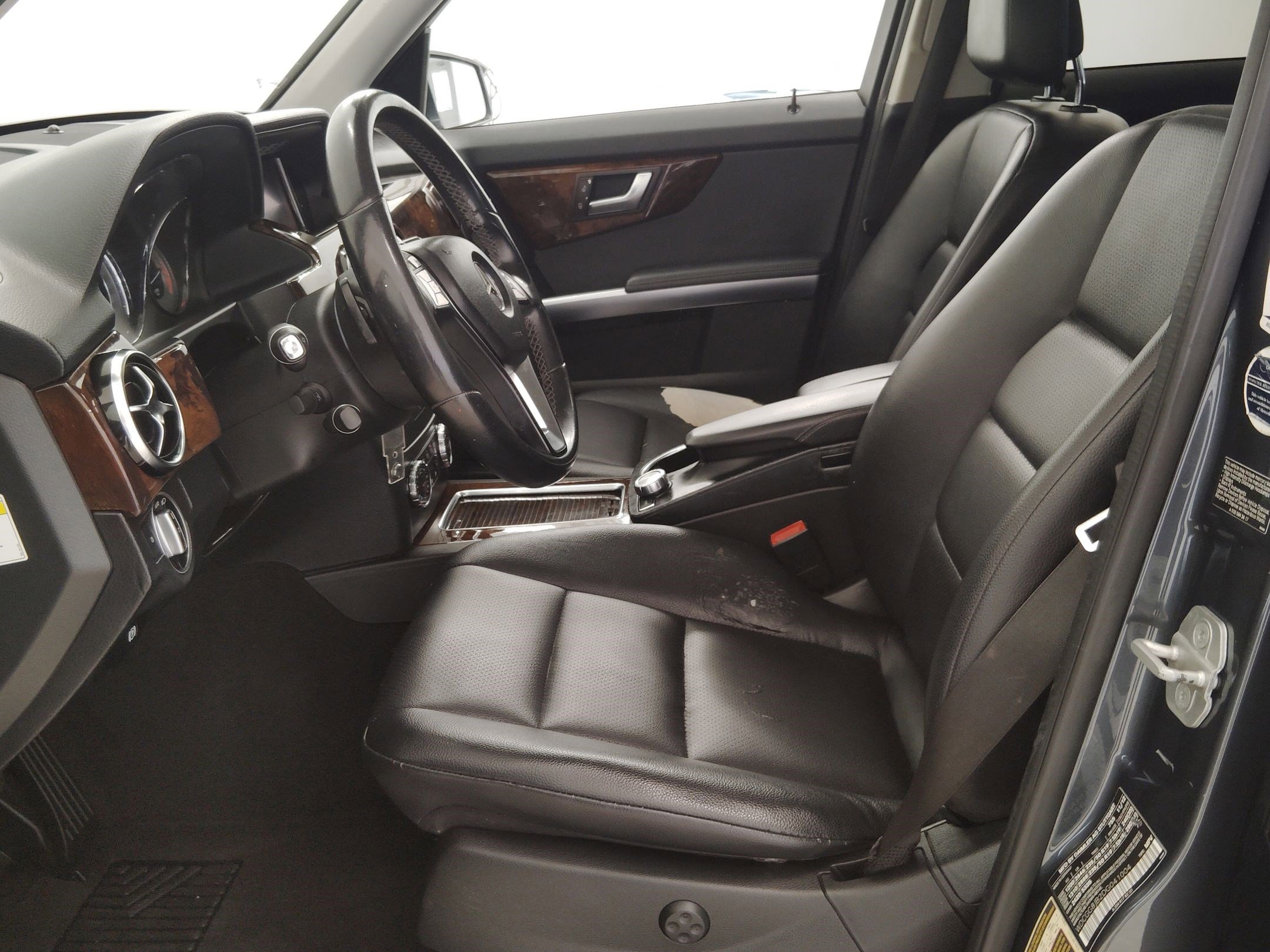 Used 2013 Mercedes-Benz GLK 350 4MATIC image 4