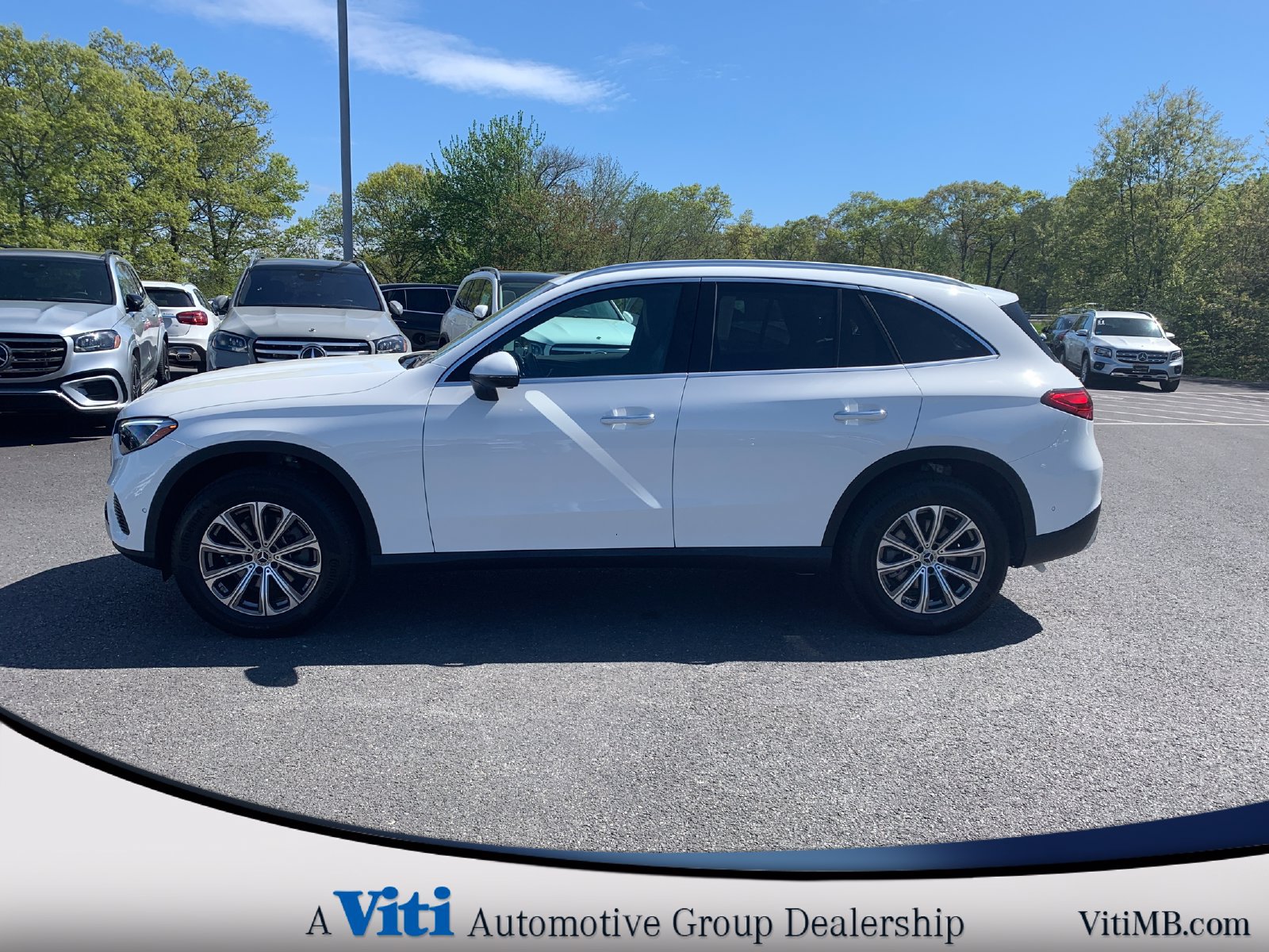 Used 2024 Mercedes-Benz GLC 300 4MATIC image 5