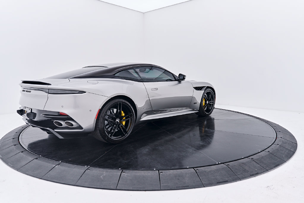 Used 2023 Aston Martin DBS Coupe RWD image 13