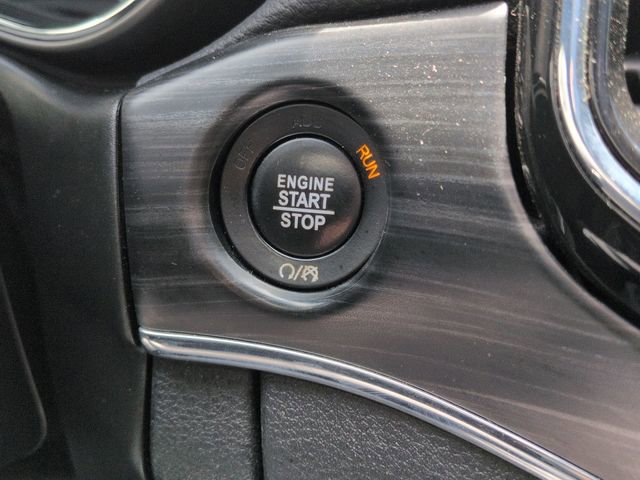 Used 2022 Jeep Grand Cherokee Limited AWD/4WD image 19