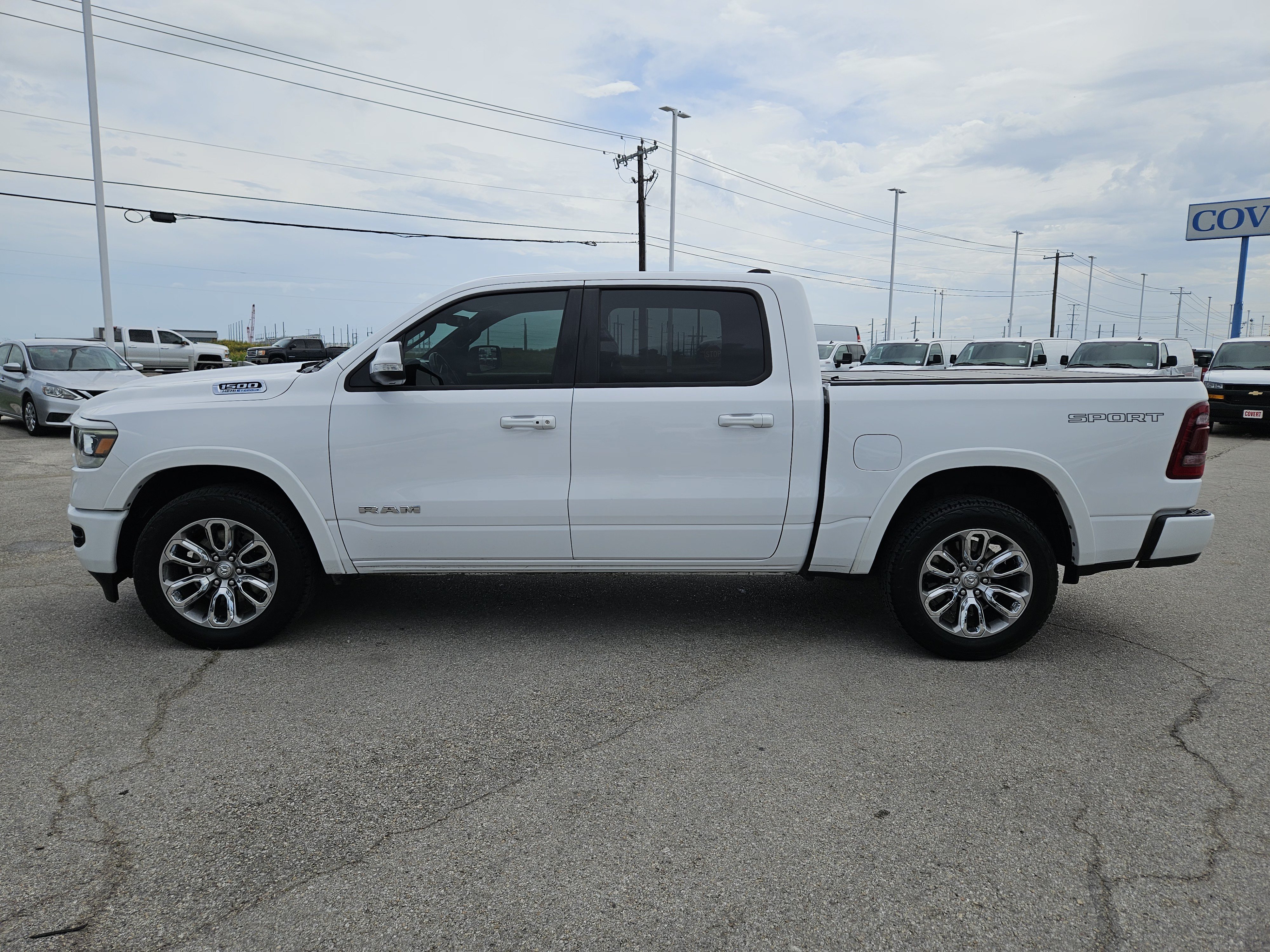 Used 2021 RAM 1500 Laramie AWD/4WD image 4
