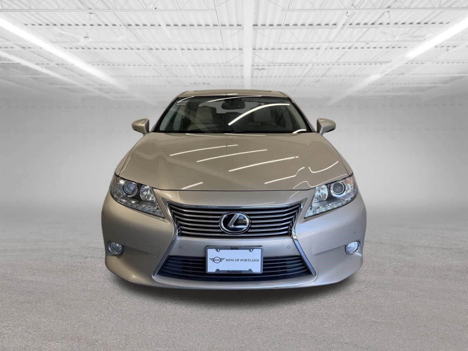 Used 2013 Lexus ES 350 w/ Luxury Pkg FWD image 7