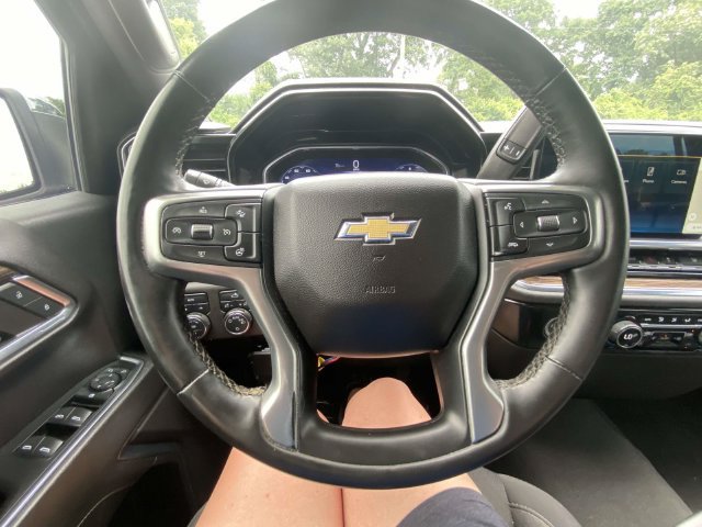 Used 2024 Chevrolet Silverado 1500 LT AWD/4WD image 17