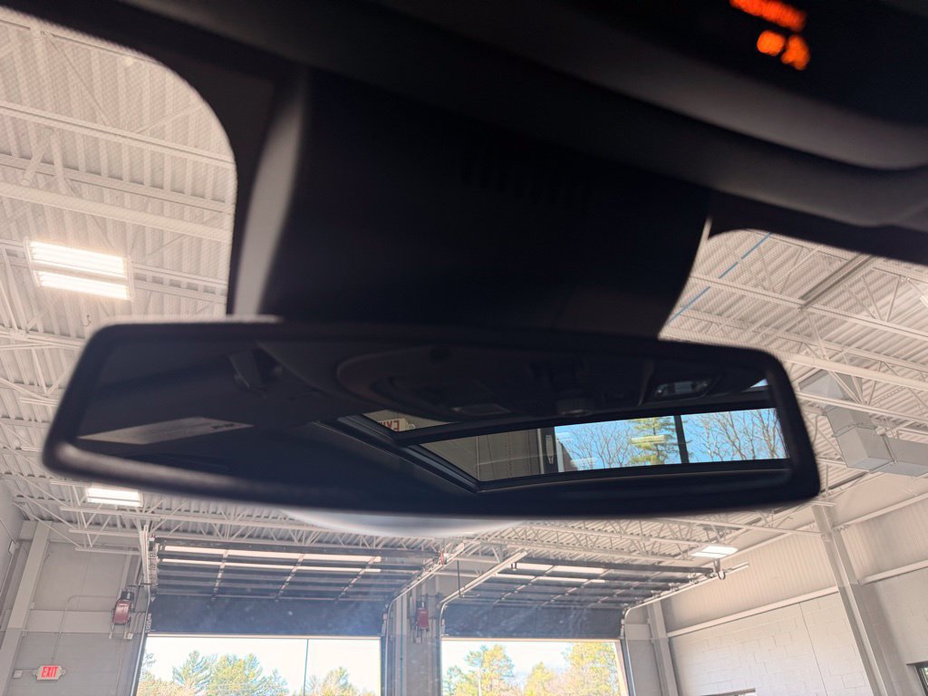 Used 2023 GMC Yukon Denali AWD/4WD image 46