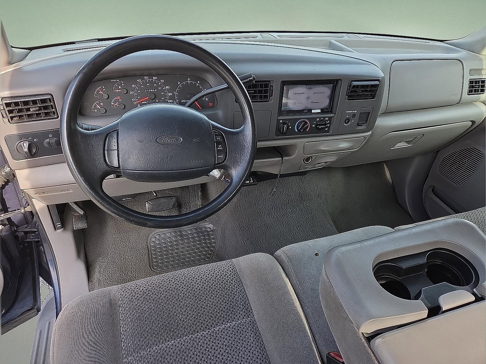 Used 2001 Ford F250 2WD SuperCab Super Duty image 10