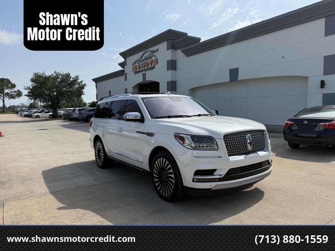 Used 2020 Lincoln Navigator Black Label w/ Cargo Convenience Package AWD/4WD image 1
