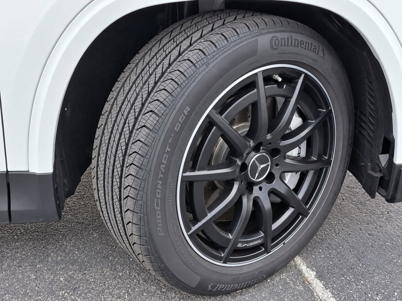 New 2026 Mercedes-Benz GLA 35 AMG 4MATIC image 9
