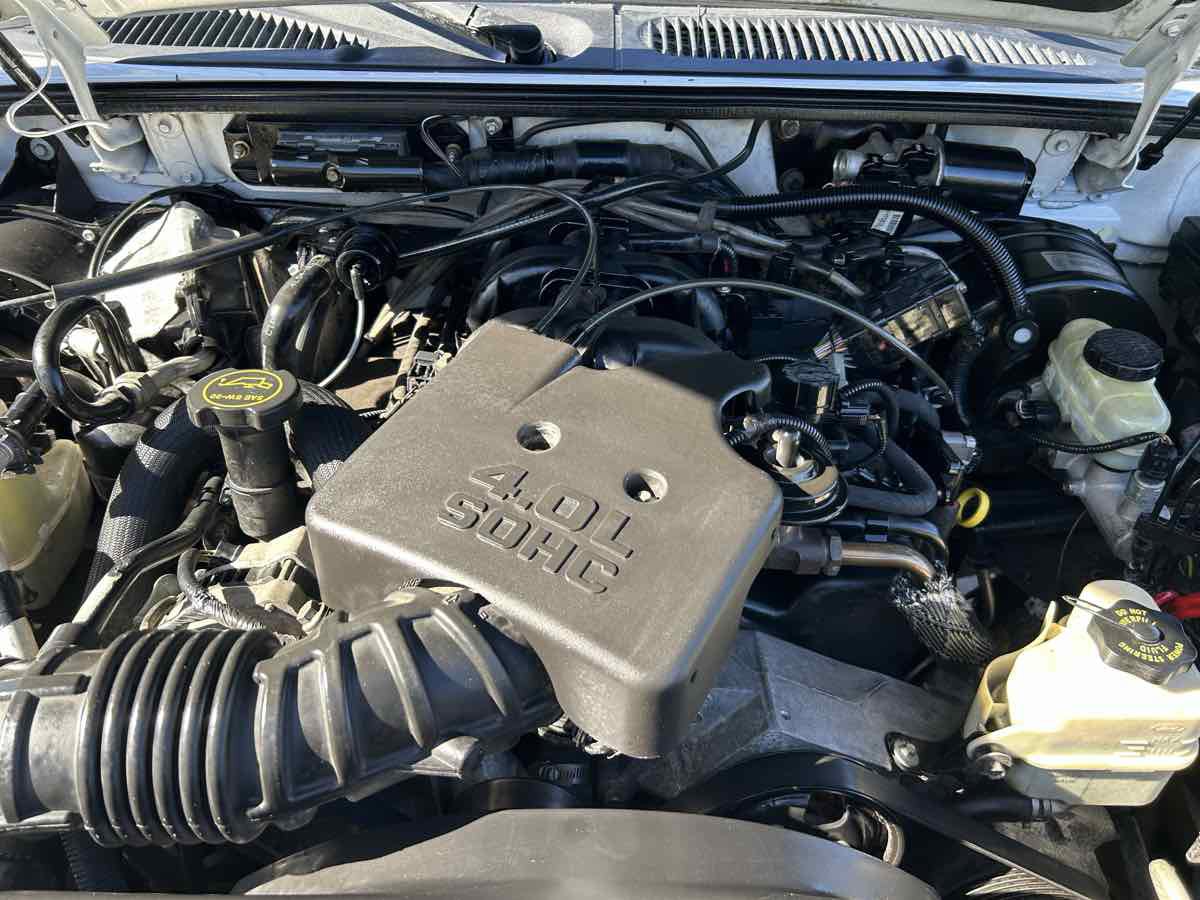 Used 2005 Ford Explorer Sport Trac XLT RWD image 27