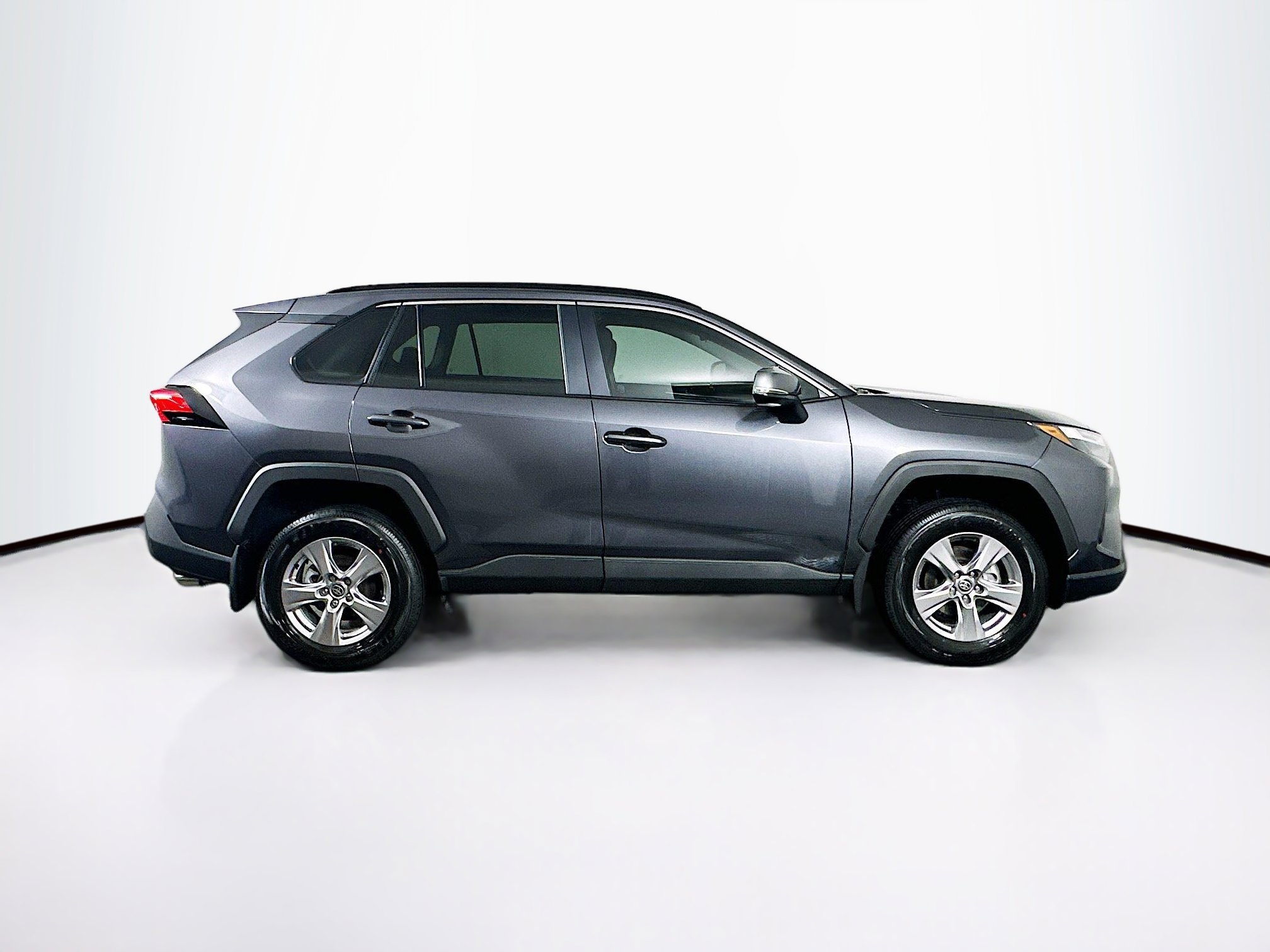 Used 2025 Toyota RAV4 XLE w/ Convenience Package image 31