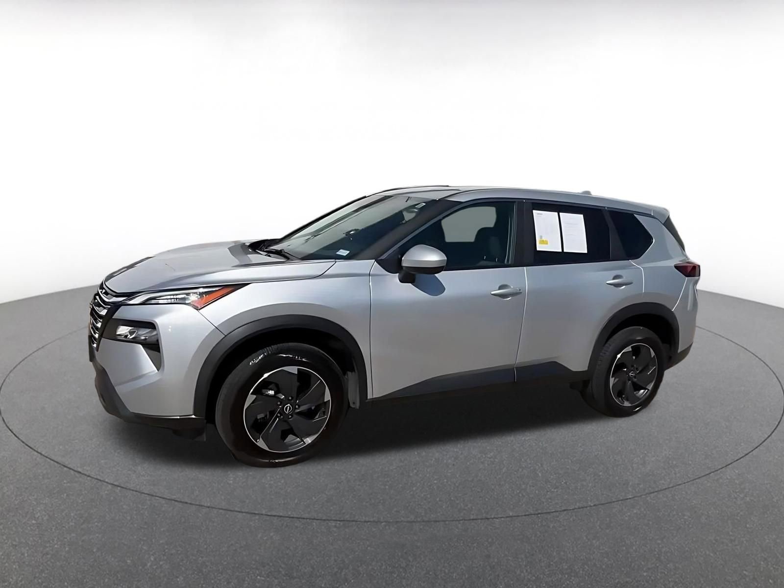 Used 2025 Nissan Rogue SV AWD/4WD image 8