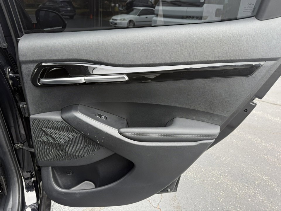 Used 2022 Kia Seltos SX image 33