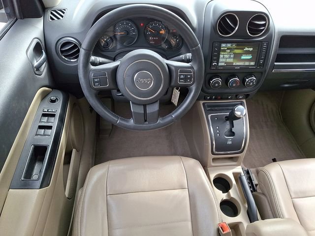 Used 2015 Jeep Patriot High Altitude image 17