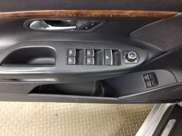 Used 2012 Volkswagen Eos Lux image 19