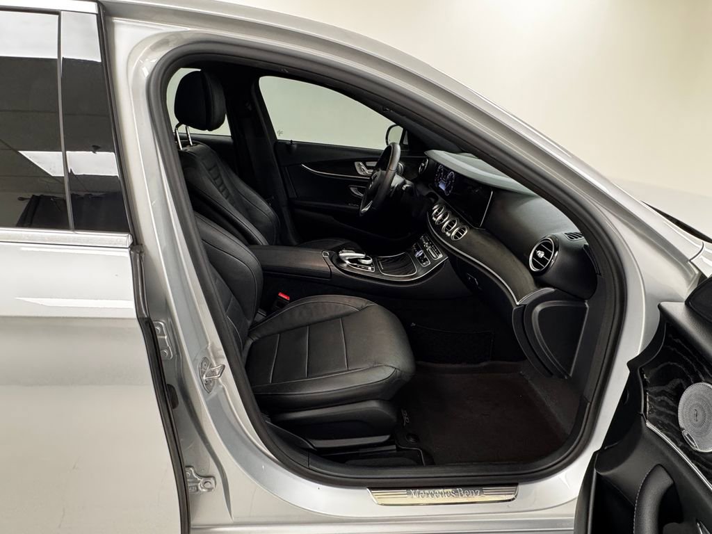 Used 2018 Mercedes-Benz E 300 4MATIC image 14