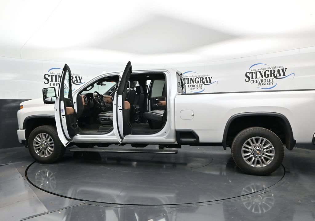 Used 2023 Chevrolet Silverado 3500 High Country AWD/4WD image 37