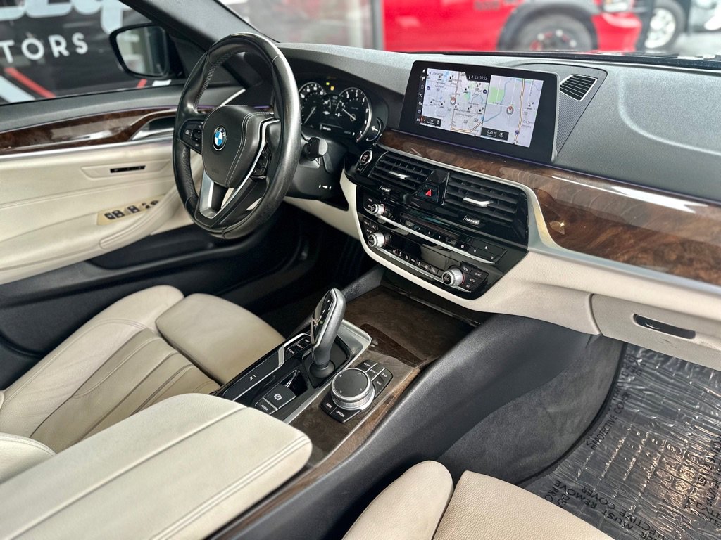 Used 2017 BMW 540i image 25