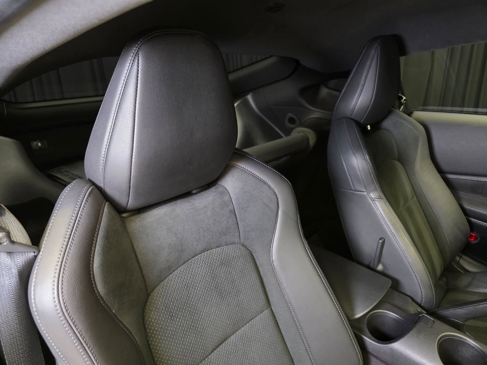 Used 2023 Nissan Z w/ Floor Mat Package (L93) RWD image 31